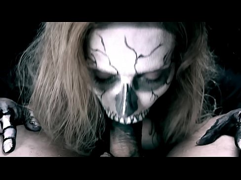 ❤️ Demon girl imeb kulli oma musta suuga ja neelab sperma. ❌ Sluts at us ❌️❤